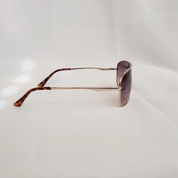 Fashionable Sunglasses - Picture 2 of 13